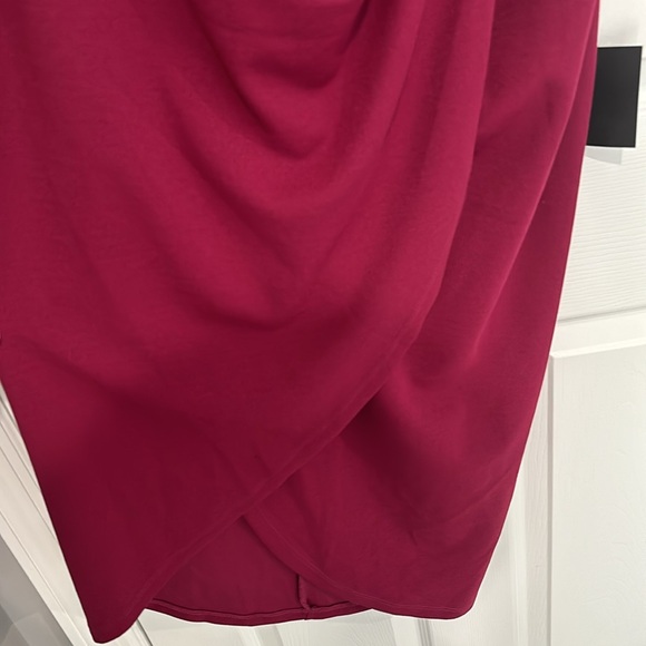 Dark Magenta One-Shoulder Cutout Asymmetrical Dress brand new! - Picture 4 of 4